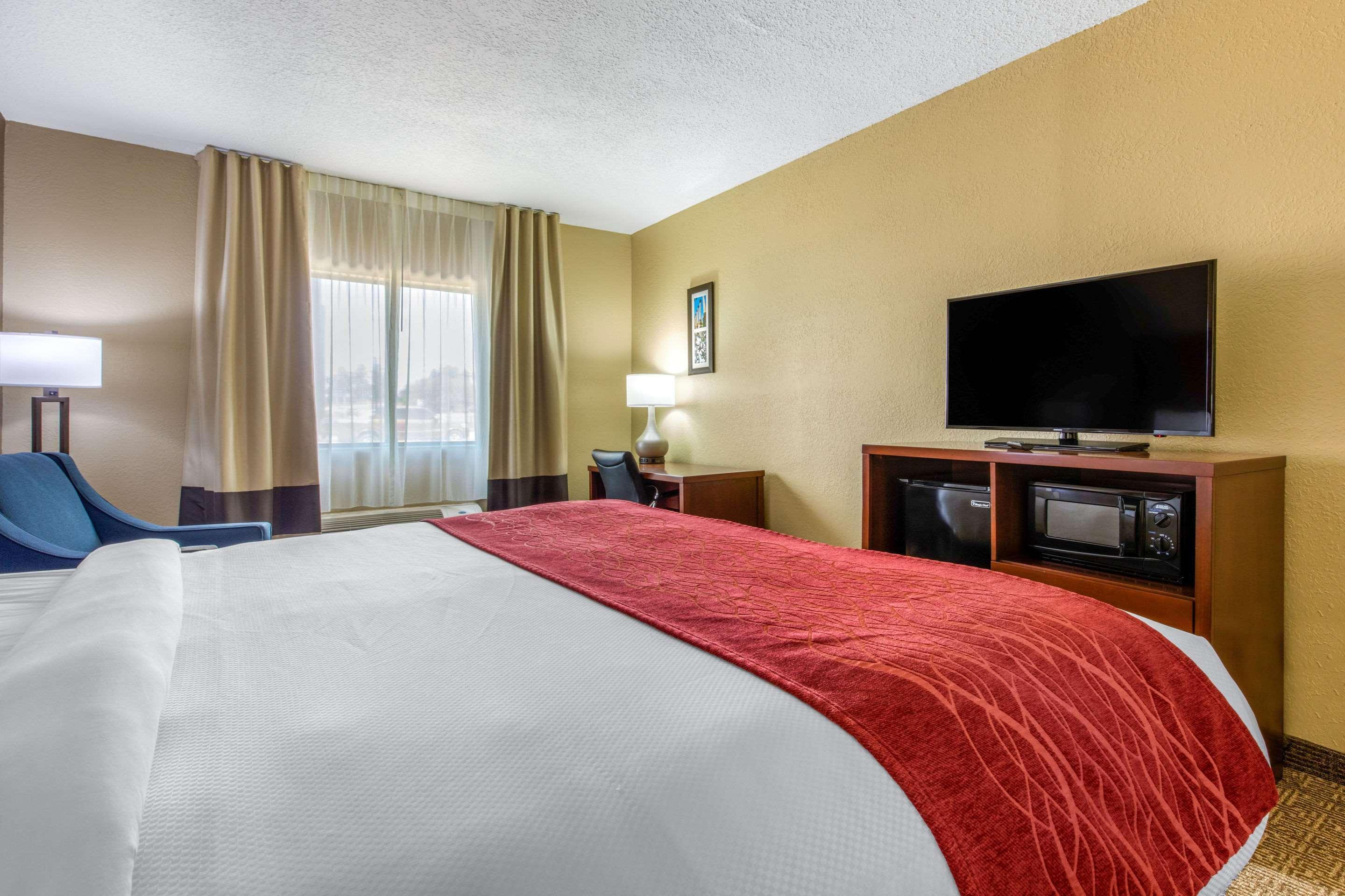 Comfort Inn & Suites McComb Buitenkant foto