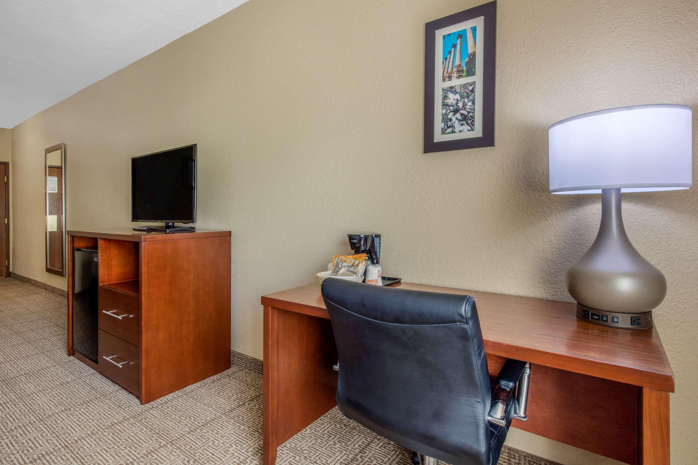 Comfort Inn & Suites McComb Buitenkant foto