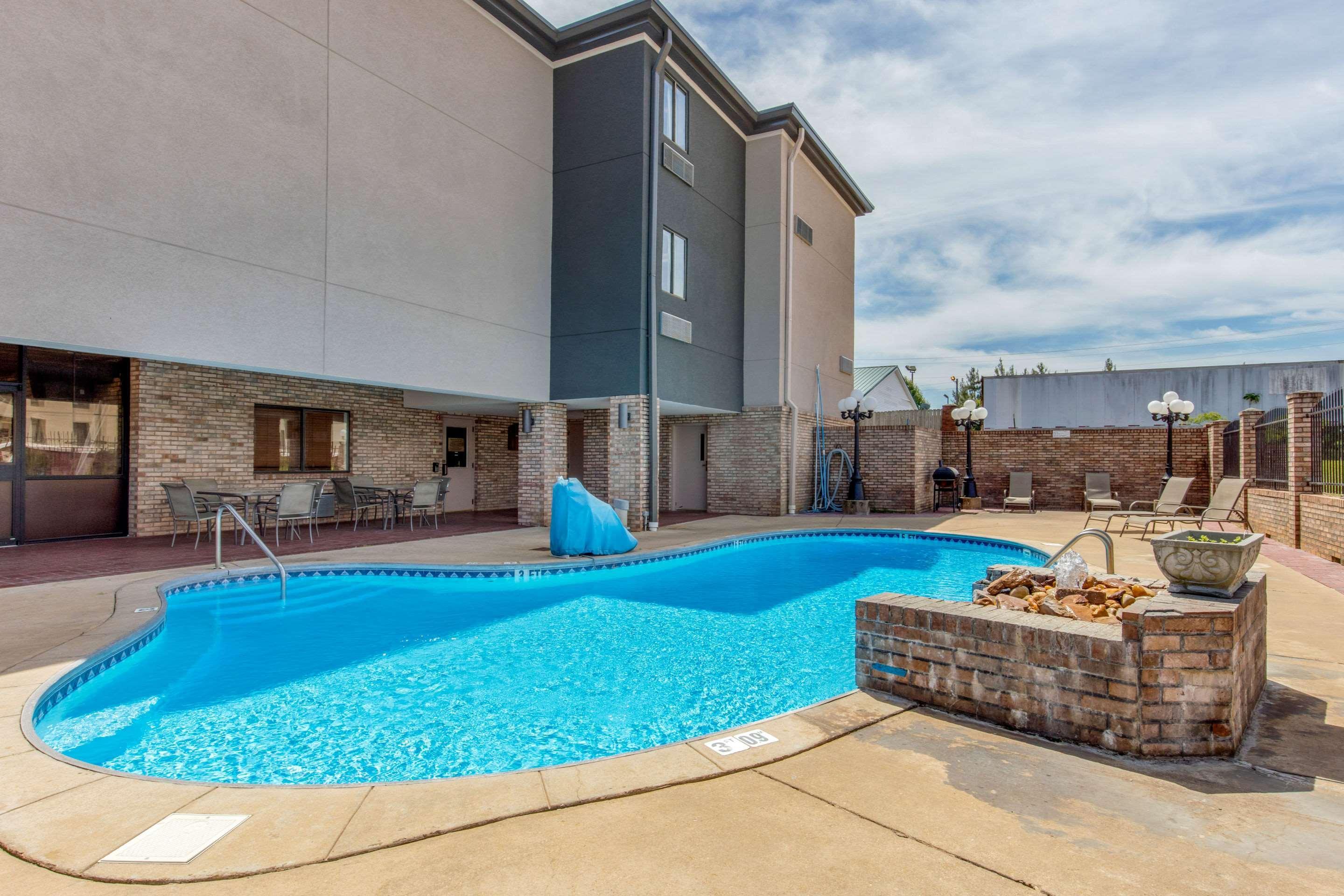 Comfort Inn & Suites McComb Buitenkant foto