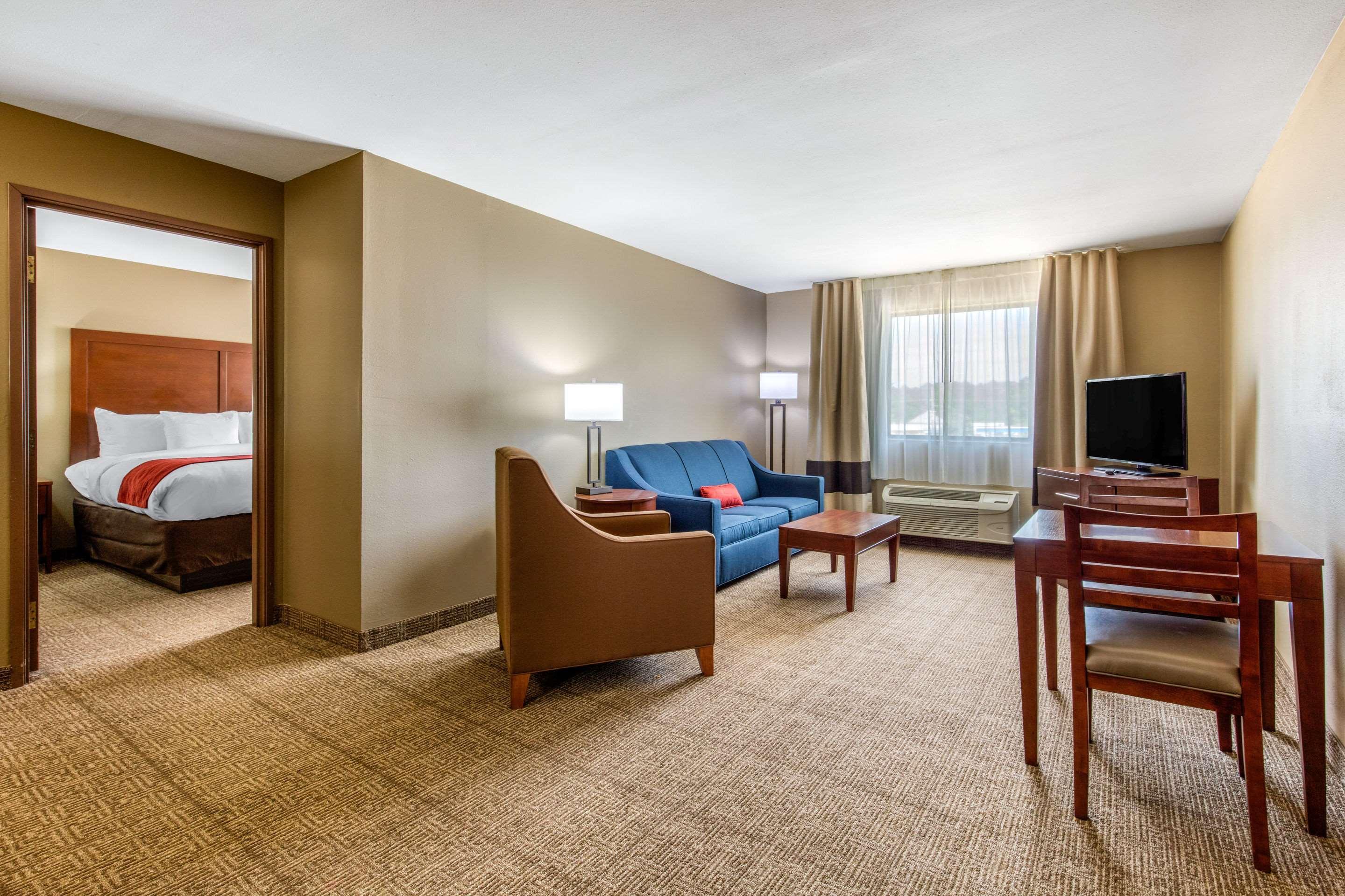 Comfort Inn & Suites McComb Buitenkant foto